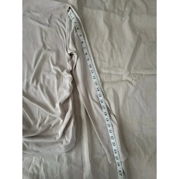 Forever 21 Women Size Small Ribbed Long Sleeve Top Beige Ruched Side Mock Neck - Picture 9 of 15